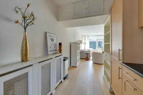 Te Huur: 2 Slaapkamers Huis 93m2 Weesp - Gezinnen