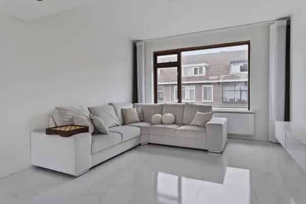 Ruime bovenwoning Vlaardingen 4 kamers moderne keuken