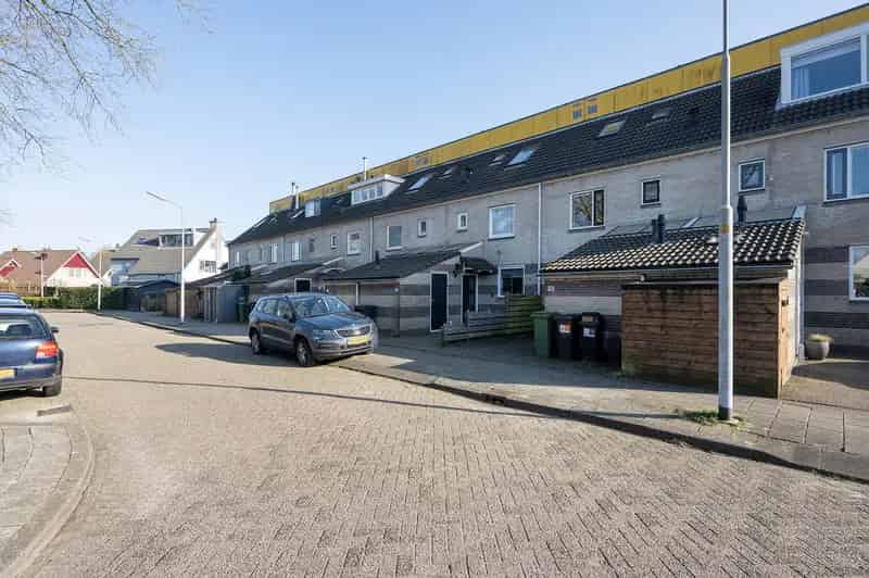 Gezinswoning Bleesland 3 slaapkamers tuin parkeren