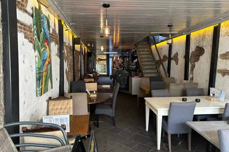 Winkelpand met Horecabestemming te Koop in Hoorn