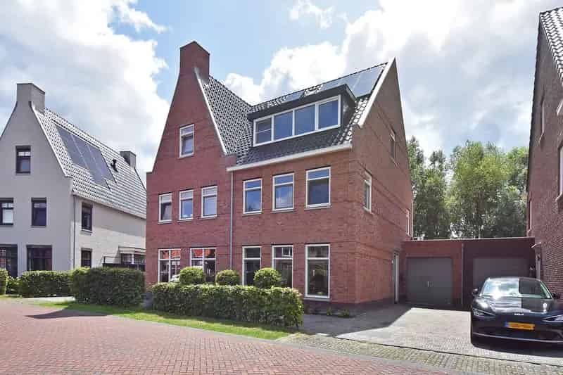 Huis te koop: Vossenzoom 245 2643 KN Pijnacker 