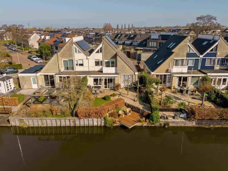 Ruime 2 1 Kapwoning Aan Het Water 4 Slaapkamers Nieuweland