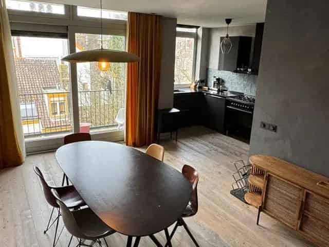 Luxe 3-kamer appartement Spaarndammerbuurt Balkon Dakterras