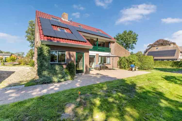 Vrijstaande woning Nijensleek 7 slaapkamers grote tuin