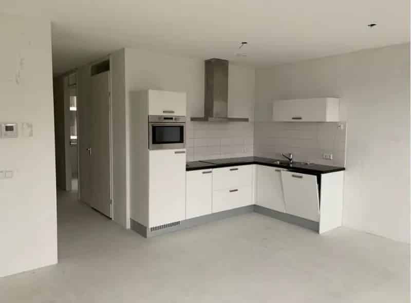 3 Kamer Appartement 60m2 Middenhuur Parkeerplaats