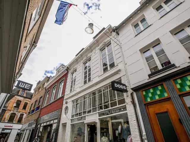 Ruime Bovenwoning 202m2 Roermond Binnenstad Dakterras