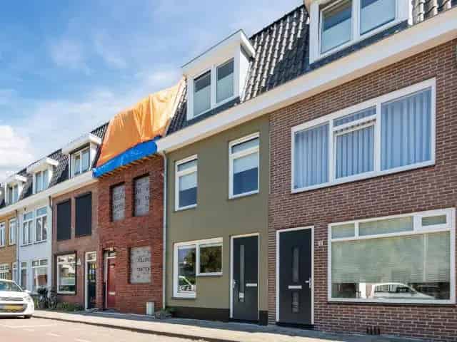 Te Koop Haarlem Leidsebuurt: Gerenoveerde Tussenwoning 3 slaapkamers 2 badkamers