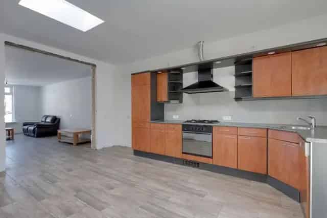 Hoekwoning Almelo 5 Kamers 128m2 te Huur