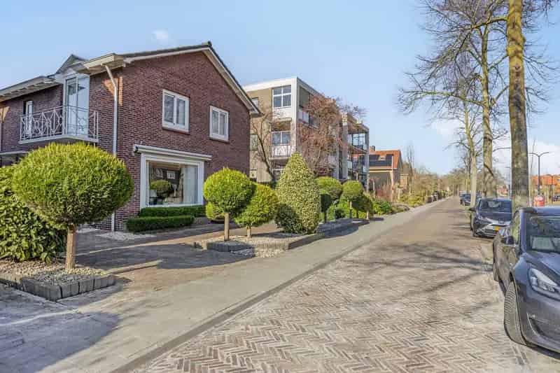 Vrijstaand Huis te koop Zutphen 4 slaapkamers Grote Tuin