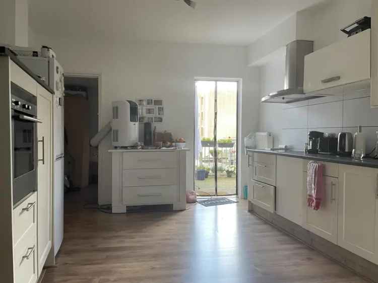 Ruime bovenwoning Venlo centrum 3 slaapkamers dakterras
