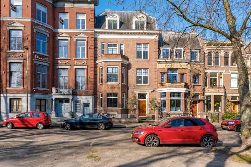 Kantoorpand te koop Heemraadssingel Rotterdam