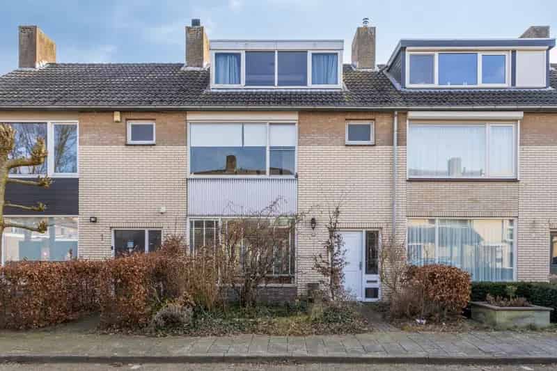 5 Slaapkamers Huis te Koop Vught Ruime Eengezinswoning Garage Tuin