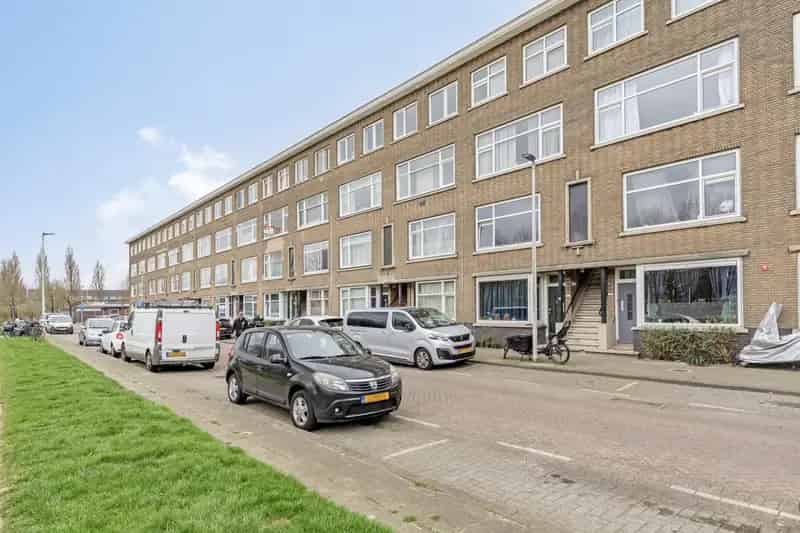 Grote bovenwoning Vreewijk 94m2 2 badkamers 2 keukens