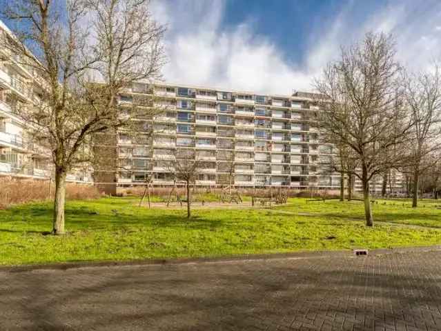 5-kamerappartement Diemen - Ruim balkon - Eigen grond - Nabij NS station