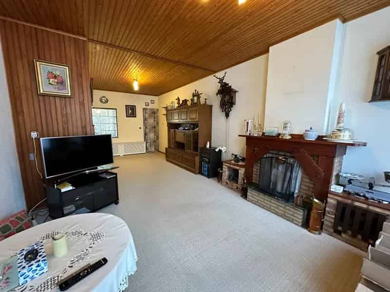 Moderne woning met garage nabij Sluis