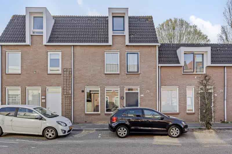 Ruime Tussenwoning 4 slaapkamers Roosendaal