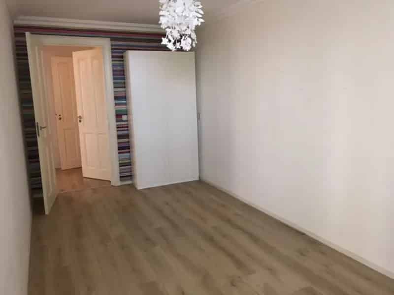 3 Kamer Appartement Den Haag 100m2 Gerenoveerd