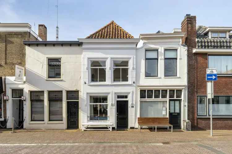 Huis Te Koop in 51, Voorstraat, Brielle, Zuid-Holland