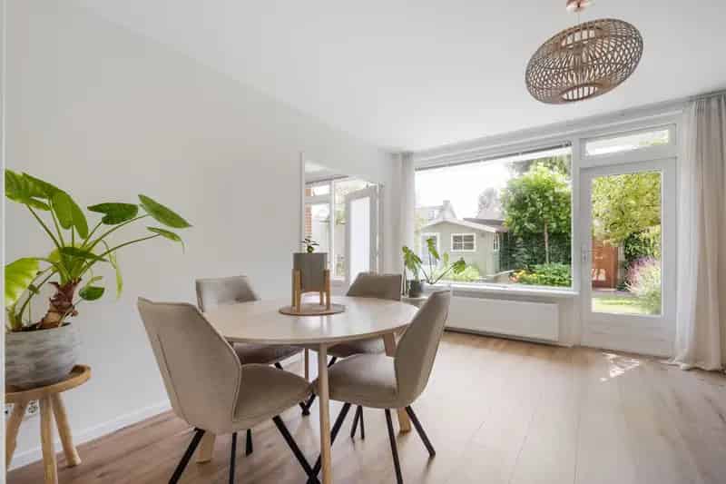 Appartement Hillegom: Instapklare Benedenwoning met Tuin