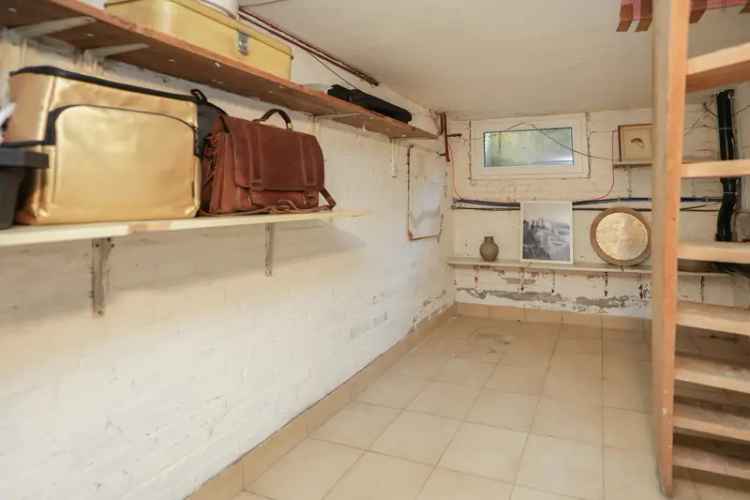 Nijmegen West Familiewoning 3 slaapkamers Kelder Berging Tuin