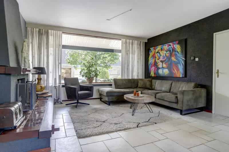 Semibungalow Fijnaart: Ruime Levensloopbestendige Woning