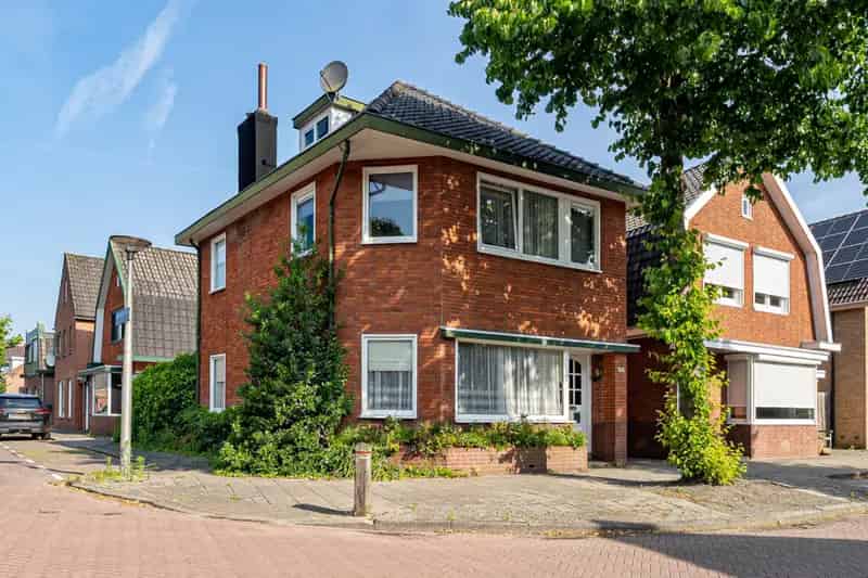 Ruime Jaren 30 woning Twekkelerveld Enschede