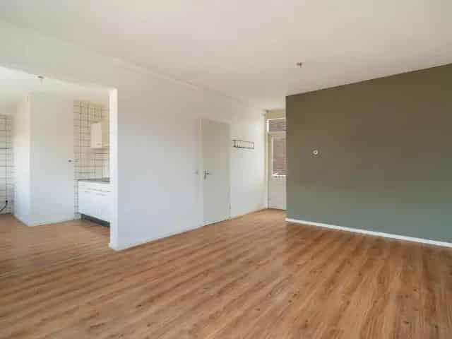 2 Kamer Bovenwoning Oud Charlois 55m2 Balkon