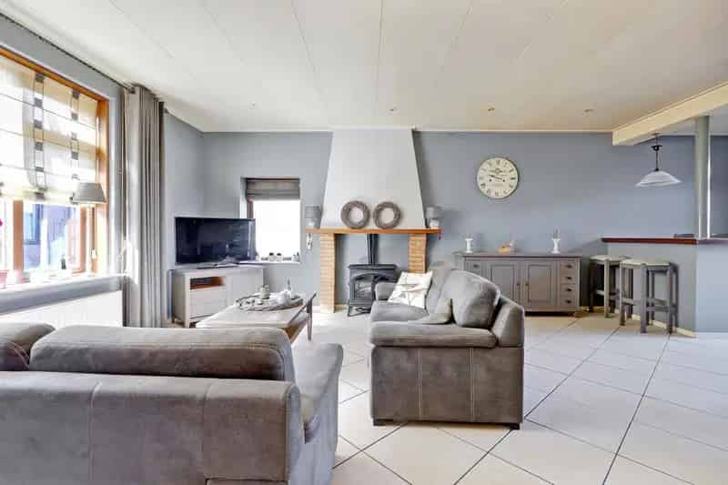 Ruime woning te Kapelle 4 slaapkamers garage tuin
