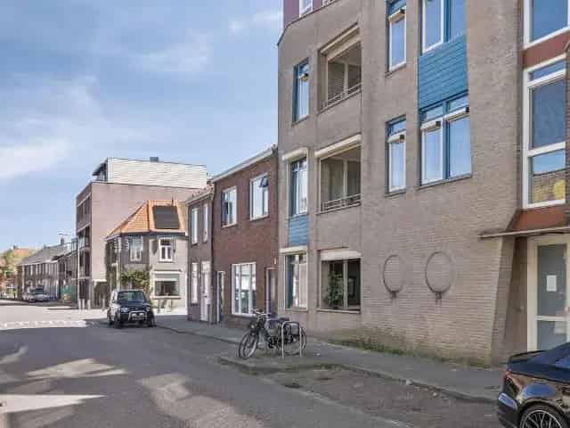 Appartement te koop Tilburg: 55m2 startersappartement nabij Besterdring