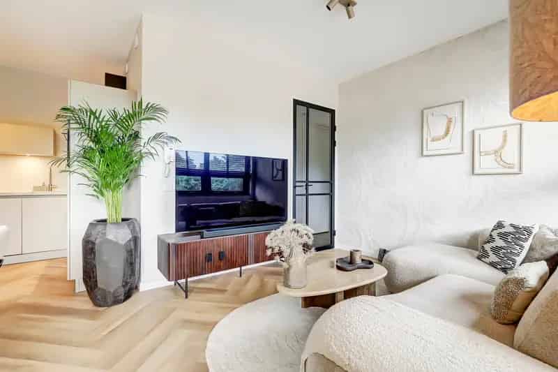 Luxe 2 Kamer Appartement Baarn Nabij NS Station en Baarnse Bos