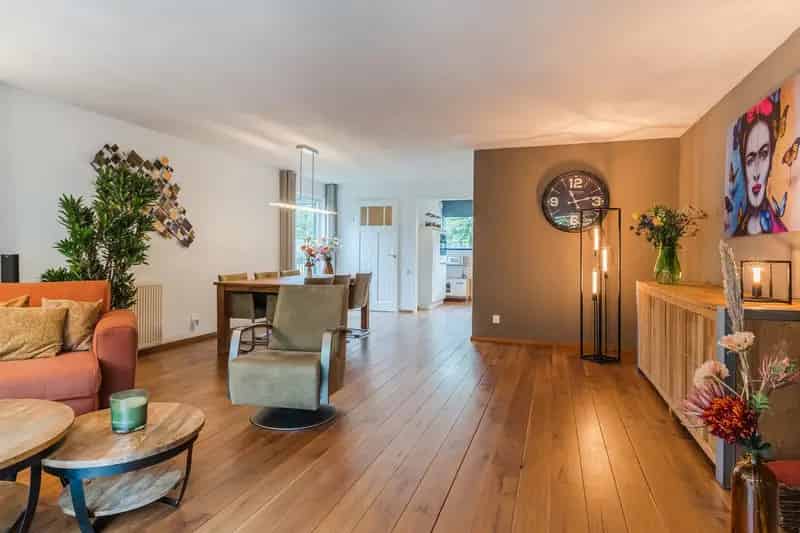 Huis te koop Tilburg Distelbergstraat 5 slaapkamers