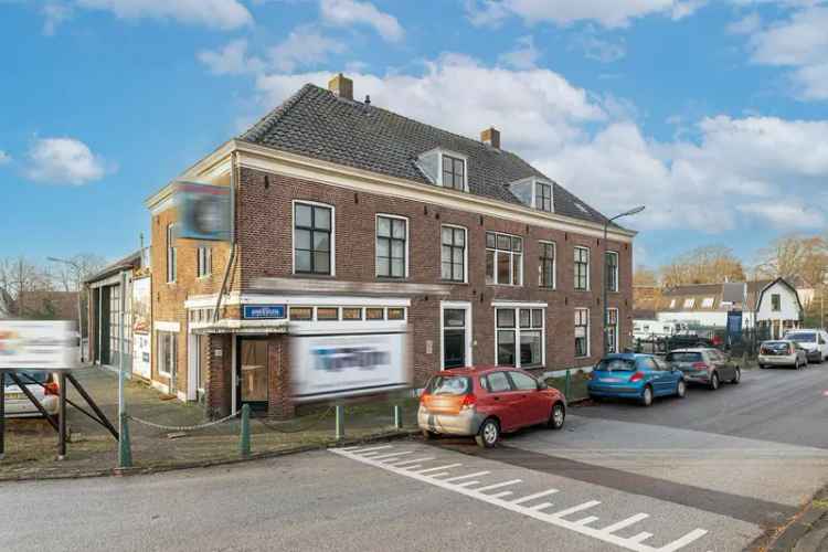 Monumentaal Winkel-Woonhuis Ankeveen: Royale Woning met Mogelijkheden