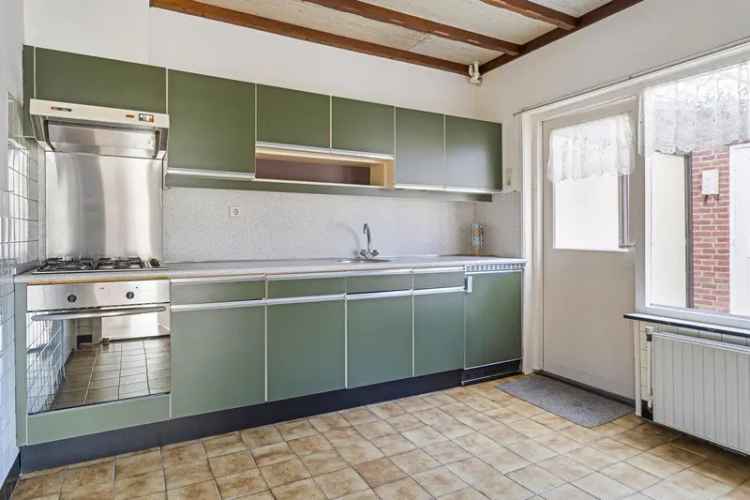 Ruime gezinswoning Sint Jansteen 3 slaapkamers zonnige tuin garage