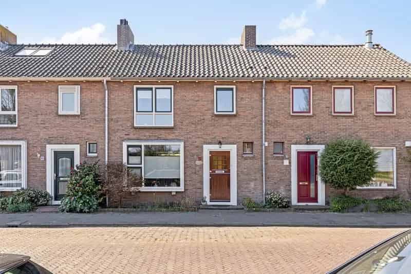 Huis te koop: Louise de Colignylaan 17 2252 KN Voorschoten | Funda
