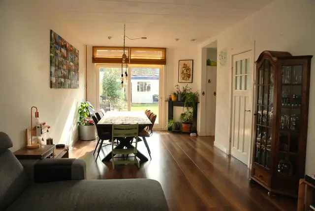 Te Huur: 5 Kamer 2-onder-1-kap Woning Bussum 110m2