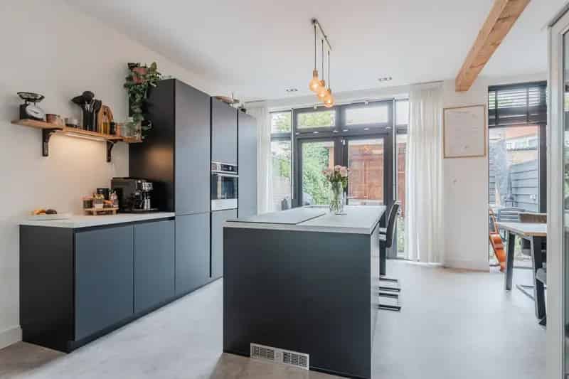 Jaren 30 woning Maassluis 120m2 4 slaapkamers zonnige tuin