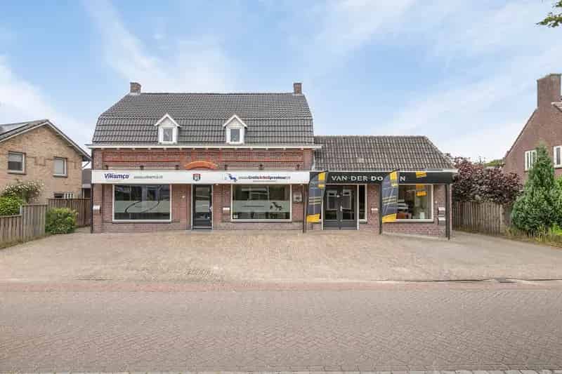 Winkelruimte te Huur Nistelrode 264m2 of 129m2 Centrum