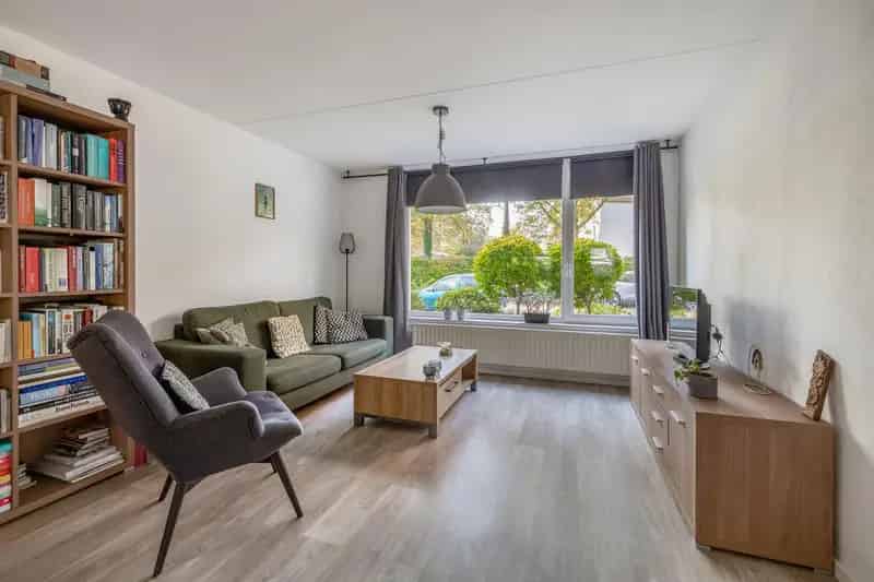 Ruime 4 Slaapkamers 2-onder-1-kapwoning Venlo 15 Zonnepanelen