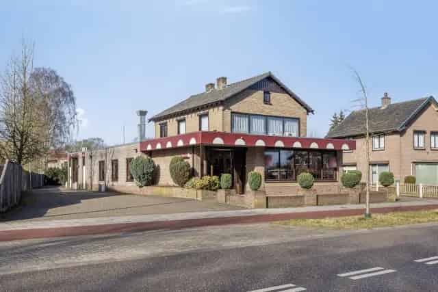 VERKOCHT Horecapand met Bedrijfswoning Vaassen