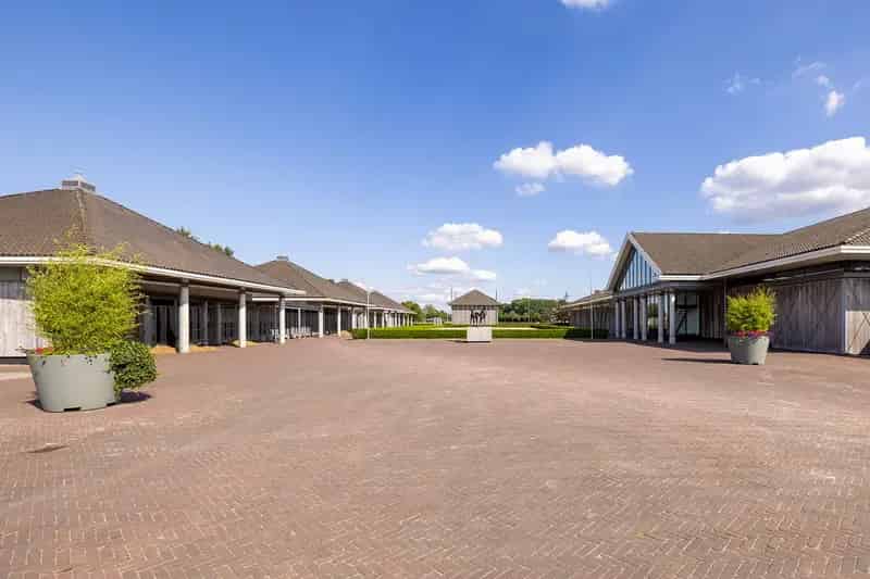 Bedrijfshal te koop Nunspeet Stoeterij Sterrehof Vreeweg 89