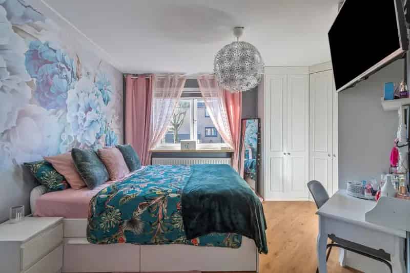 Ruime Hoekwoning Hoogvliet 3 slaapkamers Grote Tuin