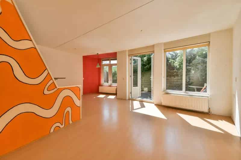 Appartement te koop Halfweg: 2-kamer benedenwoning met tuin