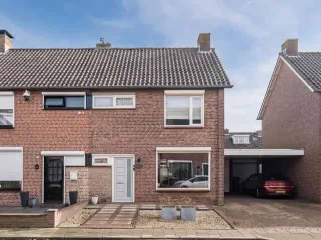 Frisse woning Helmond 3 slaapkamers tuin parkeren
