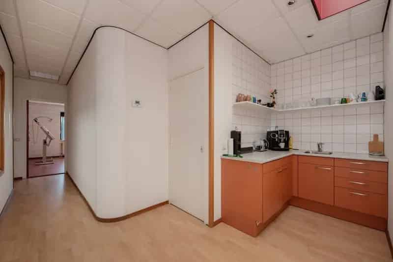 Bedrijfshal te Huur Delft 944m² Nabij A13