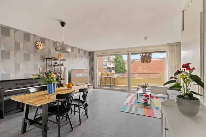 5 Kamerwoning Rotterdam Lissabonerf 114m2 4 slaapkamers Carport