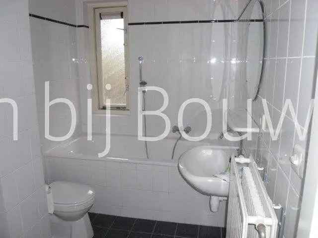 Ruime Hoekwoning 164m² met Garage en 3 Slaapkamers