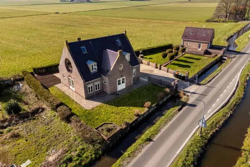 Vrijstaande woning te koop Monnickendam 5 slaapkamers grote tuin