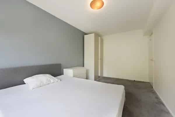 3 Kamer Appartement Den Haag  Instapklaar