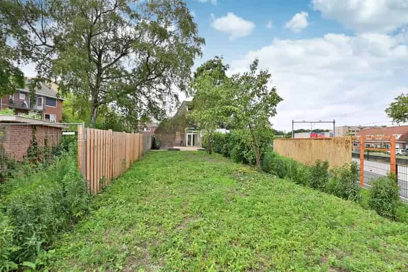 2-onder-1-kapwoning Hilversum 30 meter diepe tuin