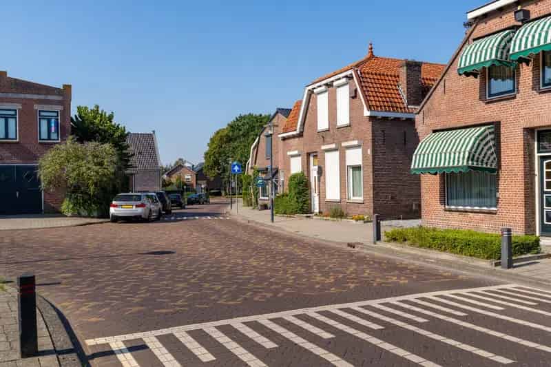 Multifunctionele Woning Winkel Bedrijfshal Sprang Capelle